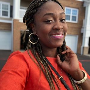 Meet your Posher, Rebecca